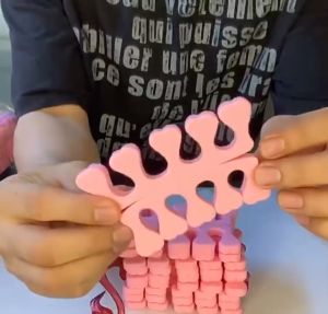 OULISI Beauty Toe Separator Sponge Spacer Apply Nail Polish for Teen Nail Supplies Finger Foot Nail Polish 指甲分指器