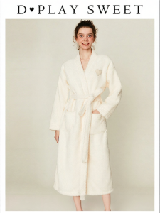 Warm Fluffy Thickened Bathrobe