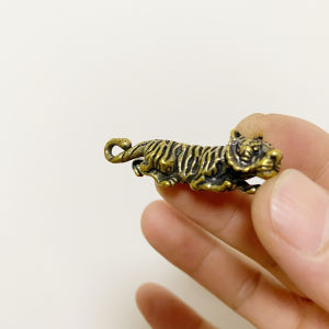 Bronze Tiger Pendant Backpack Decorative Charm Retro Lucky Tiger Year Bag Accessory Trendy Woven Strap Creative Gift Keychain
