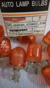 Bola Lampu Rem T20 K2 Cucuk 12v 21/5w Bohlam Stop Tokai Kaki/Kawat 2 (HARGA satuan)\nBola Lampu Sein/Mundur T20 K1 Cucuk 12v 21w Bohlam Atrek Sen Tokai Kaki/Kawat 1 (HARGA satuan)