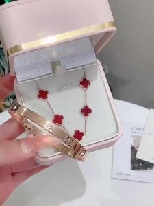 Grace Girl | Lucky Four-leaf Clover Charm Bracelet Bangle Luxury Stackable