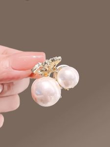 Elegant Pearl Butterfly Hair Clip Womens Fashion Hair Accessories Side Bangs Hair Grips Alloy Material Hair Accessories