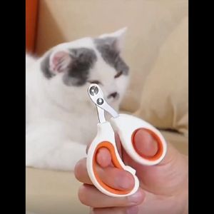 Cat-Specific Round Hole Nail Clippers - Safe and Easy to Use for Cats