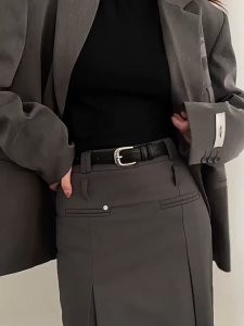 Elegant Women’s Waist Belt with Silver Buckle – Korean Fashion Leather Belt for Ladies