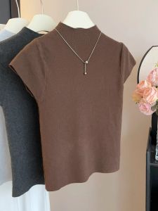 Loowmane | Slim Fitted Short Sleeve Knit Shirt