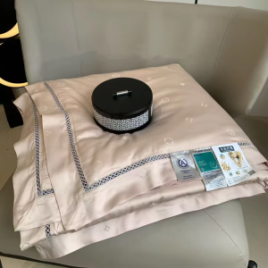 100% Lyocell Fibre Quilt Summer Blanket Cooling Hollowed Out Lace Jacquard Silky Single Bed Bedding Thin Comforter