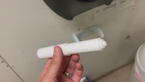 Plastic Toilet Paper Holder Roller Insert Toilet Paper Roller Spindle Plastic Tissue Roller Replacement