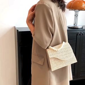 Pearl Handle Chain Straw Bag