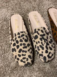 35-40 รองเท้าแตะ รองเท้าผู้หญิง สวมหนังกลับ ลายเสือ C10