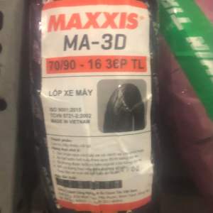 Vỏ không ruột 70/90-16 chính hãng Maxxis gai 3D kim cương ( bánh trước xe Nouvo )