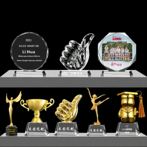 FENGHONGTAO | Crystal Metal Small Trophy Creative Photo Preschool Graduation Gift