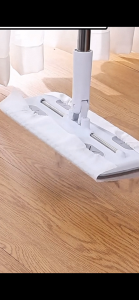 【ส่งไวพร้อมส่ง】ไม้ม็อบดันฝุ่น ไม้ถูพื้น ใช้แล้วทิ้ง  กระดาษเปียก กระดาษแห้งผ้ารีฟิลถูพื้น ไม้ถูพื้น ทำความสะอาดพื้นอย่างรวดเร็ว ทำความสะอาด เส้นผม