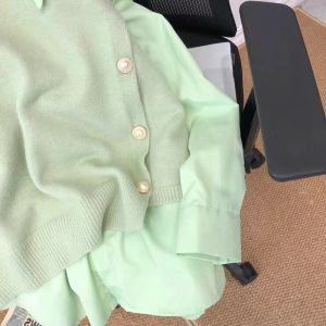 ชุดเสื้อกั๊กแขนสั้นผู้หญิง ชุดเสื้อกั๊กแขนยาวแฟชั่นฤดูใบไม้ร่วง 2023 ชุดเสื้อกั๊กสองชิ้น เสื้อผ้าทำงาน สีพื้น ปกกลม กระดุมเดียว