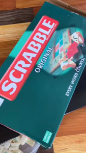 บอร์ดเกมส์ Scrabble เกมส์กระดาน ต่อคำศัพท์ภาษาอังกฤษ ฝึกทักษะ ไหวพริบและการวางแผน TY38