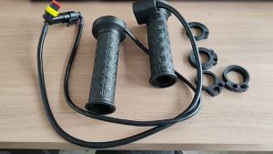Máy Sưởi Tay Lái Xe Máy Chống Nước Chất Lượng Cao Điều Chỉnh 5 Tốc Độ Làm Nóng Nhanh Phụ Kiện Dành Cho Người Đi Xe Máy
