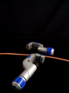 Pemotong Tiub Paip Tembaga Jenis Galas Peti Sejuk Aircond Bearing Type Copper Pipe Tube Cutter Aircond Refrigerant