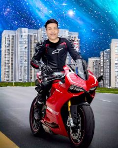 Edit dan cetak photo ukuran A3 Photo biasa jadi photo naik motor super bike