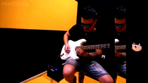 HeartString กีต้าร์ กีต้าร์ไฟฟ้า ST Electric Guitar พร้อมปิ๊กอัพเดี่ยว 3 ตัว ชุดกีต้าร์ไฟฟ้ามืออาชีพสำหรับผู้เริ่มต้น