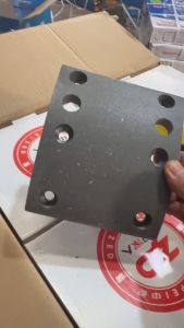 Má phanh sau bản ngang 120 dài 137 dày 125 6 lỗ lắp cho xe ô tô 25 tấn chiến thắng Q54