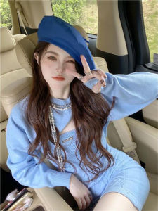 เสื้อสเวตเตอร์คอกลมแขนยาวหลวมๆ สั้นๆ สำหรับผู้หญิงในฤดูใบไม้ร่วง เสื้อคลุมกันแดดแบบสวมหัว ชุดแฟชั่นสตรีท แจ็คเก็ตถักสีน้ำเงิน