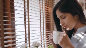Teh Hijau Wangi Melati Poci Kuning: Sebuah Minuman Kesehatan yang Menggugah Selera