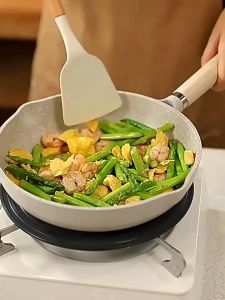 CozE Food Grade Silicone Material With Wooden Handle White Kitchenware Cooking Tool Utensils Set