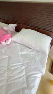 Monas Hotel Selimut / Comforter / Blanket / Quilt Insert / 被单