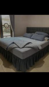 Bed Skirt Rumbai murah Cantik Bahan Mikrotex Ukuran Bed 90x200 - Kolong ranjang - Rok Elastic