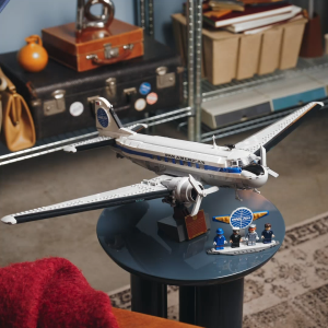 LEGO Icons 11378 Douglas DC-3 PAN AM Airliner (1903 Pieces)