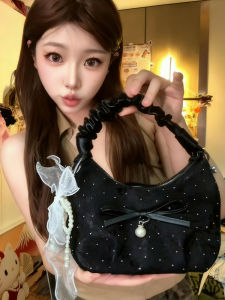 Elegant Black Feminine Shoulder Bag Sparkling Retro High-End Feel Trendy Youthful Style Zipper Closure Soft Leather Handbag