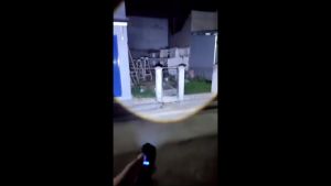 Senter LED Super Terang Tahan Air IP67 & Lampu LED Murah untuk Rumah