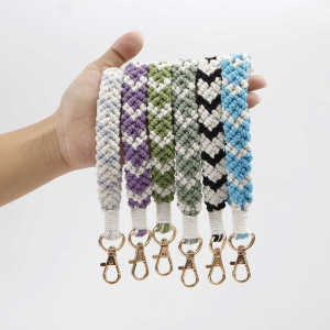 Handcrafted Heart-Shaped Wristband Fresh Country Style Womens Phone Accessory Keychain Nylon Braided Line Mobile Phone Lanyard