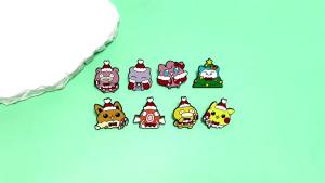 Bandai | Kawaii Mũ Ông Già Noel Hoạt Hình Hình Men Pin Nhân Vật Anime Thổ Cẩm Cho Ba Lô Xmas Ngày Lễ Trang Trí Kim Loại Pin Quà Tặng Độc Đáo