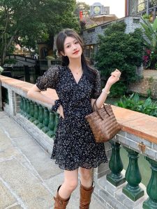 Váy Ngắn Họa Tiết Hoa Cổ Chữ V Cho Nữ Mùa Hè Váy Ngắn Thon Gọn Váy Chữ a Cạp Cao Váy Đi Làm Phong Cách Hàn Quốc