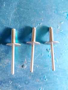 Rivet Stainless Kuping Lebar Size 4.8 x 16 x 16 Per Box 250 pcs
