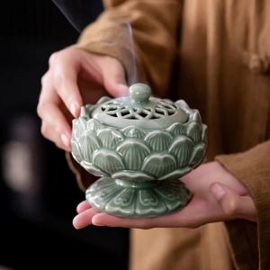 pdq | Lọ Đốt Trầm Hương Gốm Sứ Hình Sen Cao Chân Dùng Cho Trầm Hương Và Đàn Hương Trang Trí Nhà Cửa Trong Nhà.