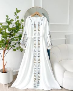 Rauna Dress Maxi Hitam Putih Bahan Crinkle Airflow Premium Mix Bordir Mewah