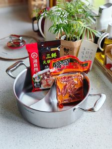 Large Capacity Two-Flavor Hot Pot Thickened 304 Stainless Steel Induction Cooker Fried Hot Pot without Odor Hot Pot 4-7 People