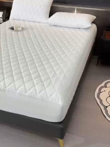Mattress Protector King Size 1pc Mattress Cover Quilted Mattress Topper Ultra Soft Machine Washable Bed