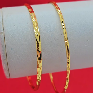 กำไลหลอดตัดลาย สีทอง แบบสวม เส้นผ่านศูนย์กลาง 5.8 6.3 ซม. ชุบทอง สวยเป๊ะ เรียบหรู ดูดี ใส่แทนของจริงได้ มีปลายทาง