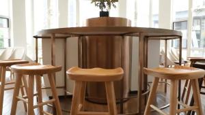 Modern Nordic Design Bar Stool