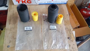 MAZDA ABSORBER COVER & BUSH CX5 CX3 2PCS FRONT (B45A-34-015)