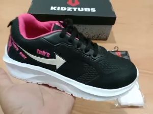 Sepatu Sekolah Anak Perempuan & Laki-Laki