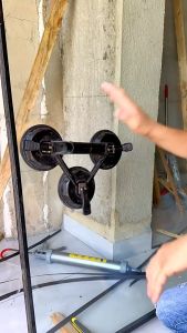 (MPW) Hít Kính 3 Chạc màu ĐEN loại tốt - Tay xách kính cường lực giác mút hít kính gạch men
