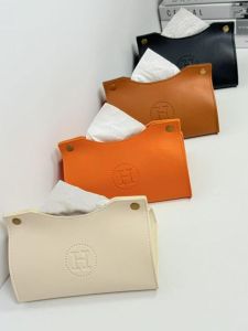 กล่องกระดาษเช็ดหน้ามือแบบหนังหรูหราสำหรับใช้ในบ้าน ห้องนอน โรงแรม รถยนต์ กล่องกระดาษเช็ดหน้าแบบพับได้สำหรับใช้ในชีวิตประจำวัน