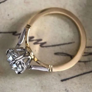 Huitan Understated Round Cubic Zirconia Rings for Women Wedding Engagement Ring Elegant Accessories New Trendy Two Tone Jewelry