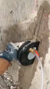 Cover Wall Chaser Pelindung Mesin Gerinda Bobok Beton Jalur Pipa