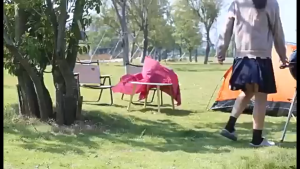 【การจัดส่งท้องถิ่น】บาร์บีคิวกลางแจ้งที่ดูดควันเตาย่างคอมโบย่างถ่านแบบพกพาสำหรับการตั้งแคมป์และสวนหลังบ้านเตาย่างแบบทูอินวันและผู้สูบบุหรี่ที่มีความสูงปรับได้