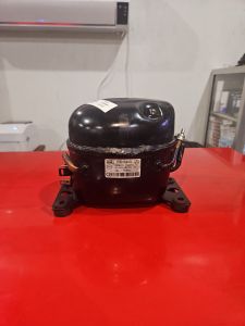 KOMPRESOR R134A 1/8PK UNTUK KULKAS 1PINTU VH30R40B CABUTAN