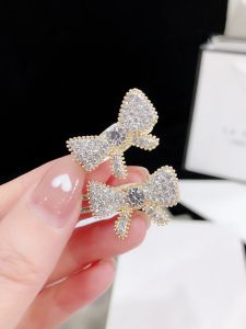 Elegant Mini Pearl Butterfly Knot Hair Clip Stylish Rhinestone Duckbill Hair Clamp for Girls Beach Side Hair Accessories